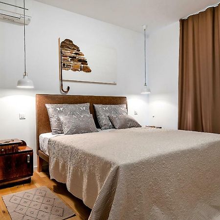 Arka Trogir Apartments - Seget Vranjica Buitenkant foto