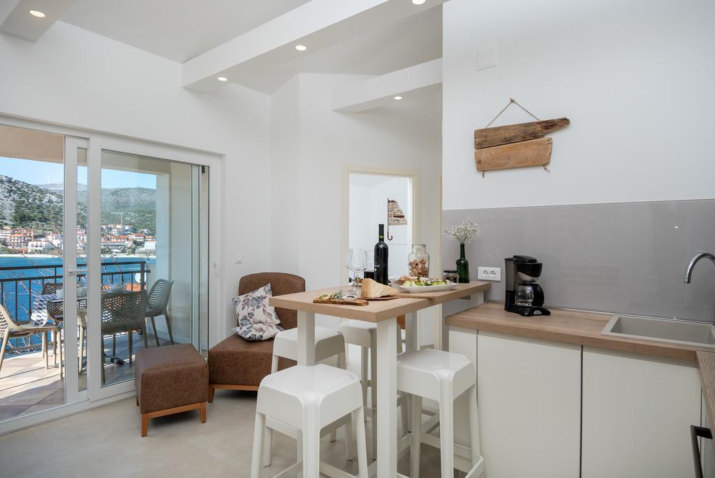 Arka Trogir Apartments - Seget Vranjica Buitenkant foto