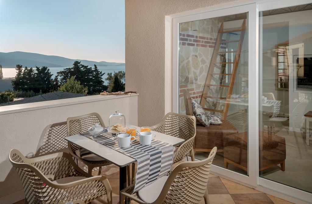 Arka Trogir Apartments - Seget Vranjica Buitenkant foto