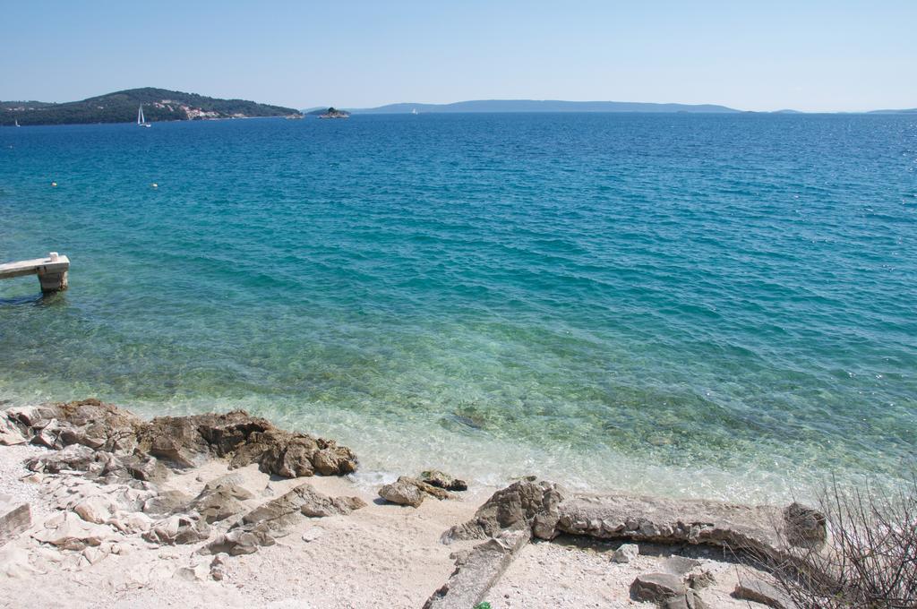 Arka Trogir Apartments - Seget Vranjica Buitenkant foto