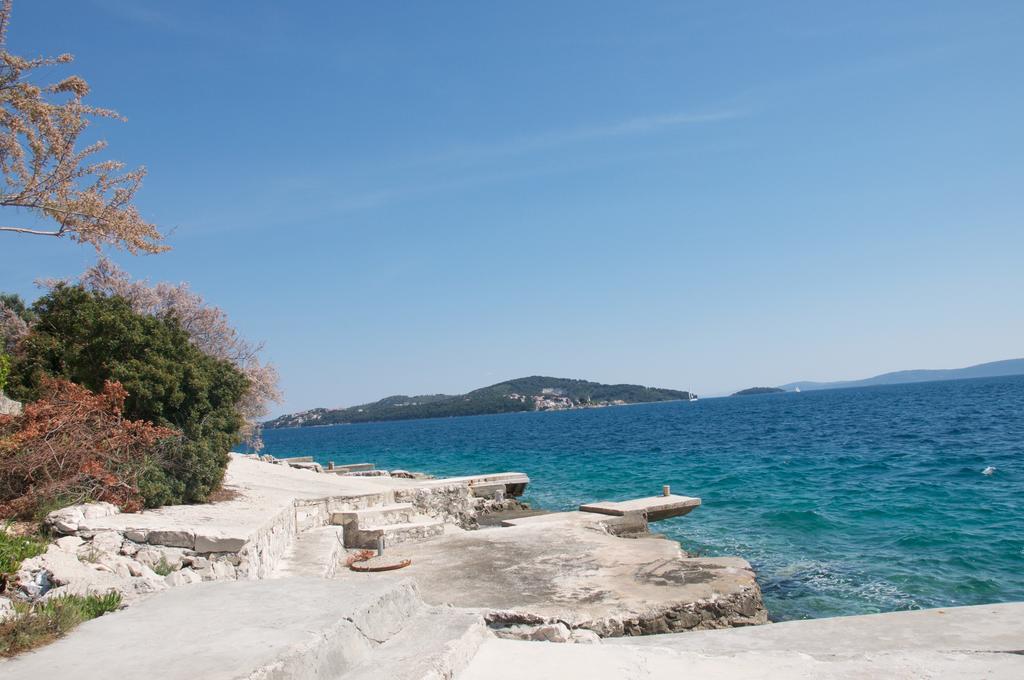 Arka Trogir Apartments - Seget Vranjica Buitenkant foto