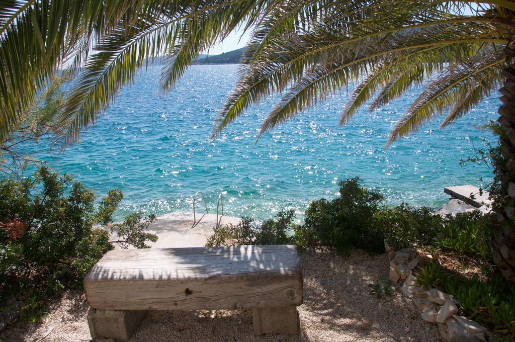Arka Trogir Apartments - Seget Vranjica Buitenkant foto